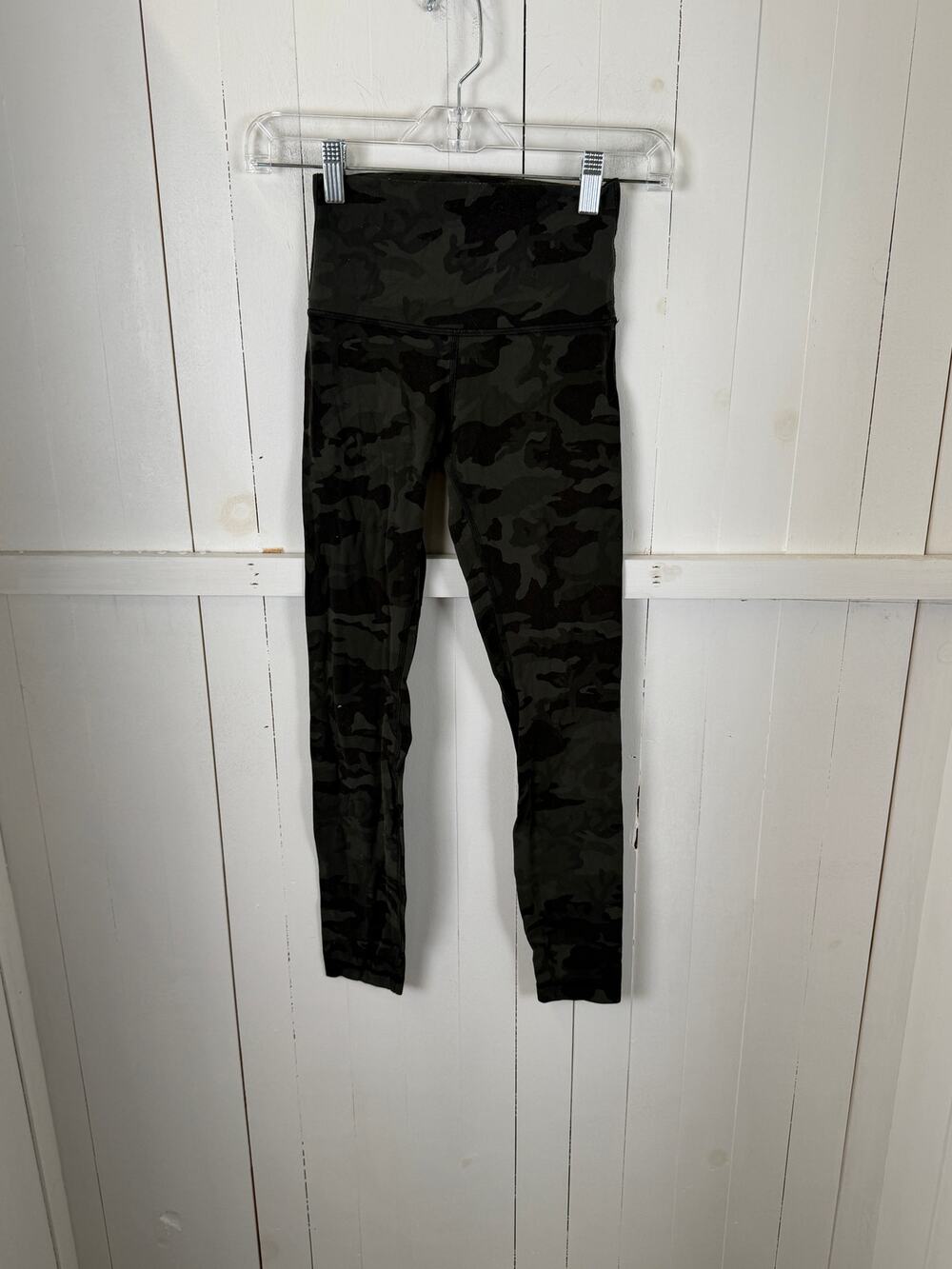 Lululemon Green Black Ankle Leggings Size 2